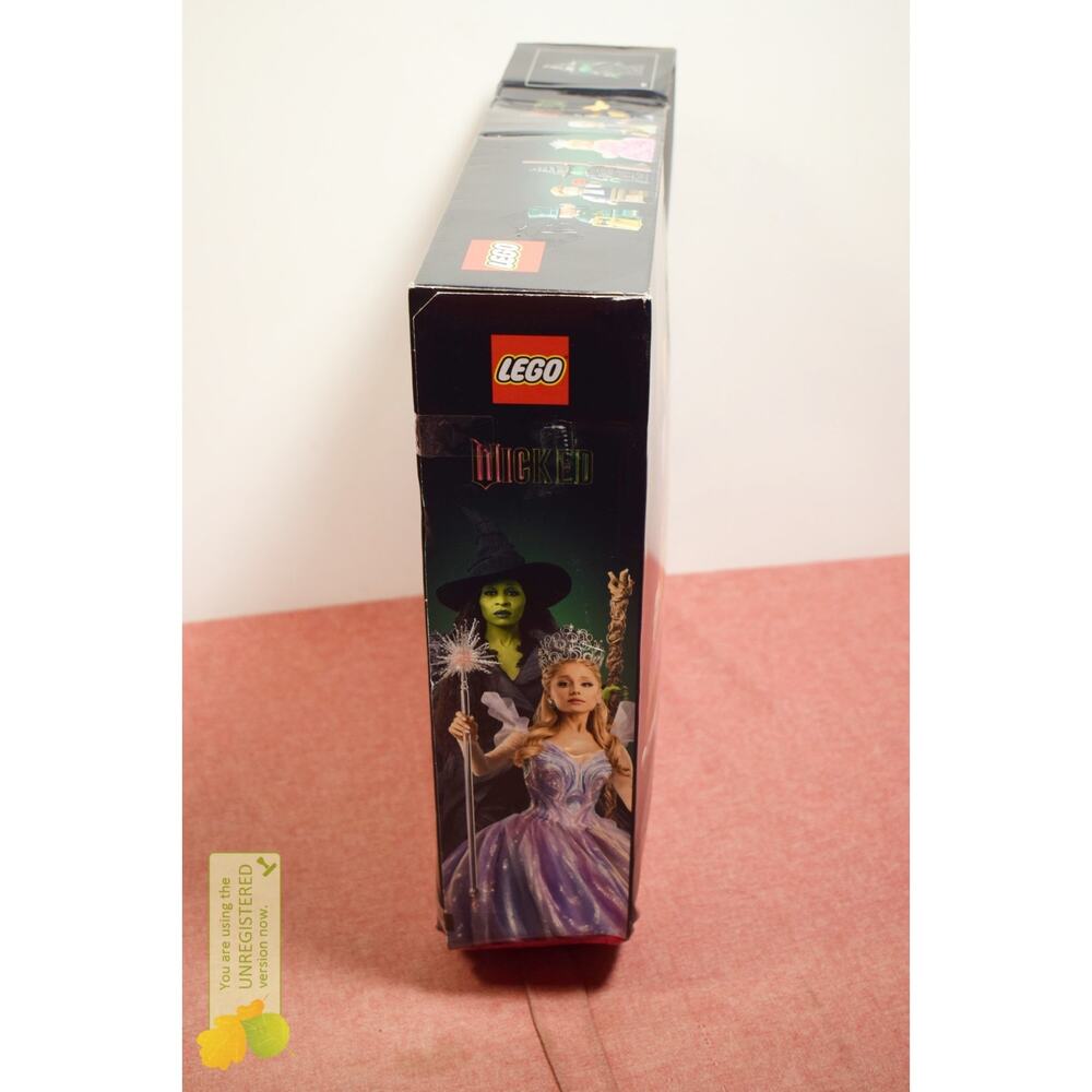 LEGO Wicked Glinda & Elphaba Bookends 75691 (Pack Wear) - Picture 4 of 8